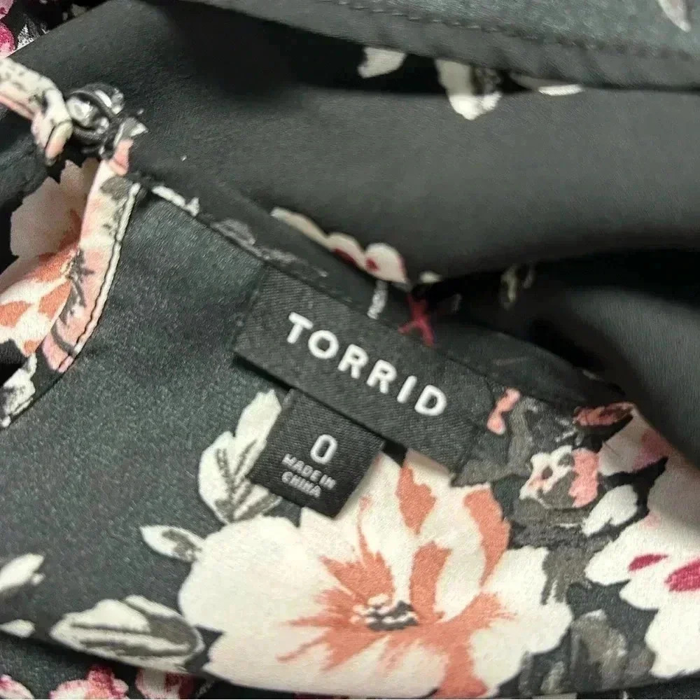 Torrid  Blouse - Picture 4 of 5